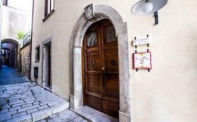 Donna Chiara